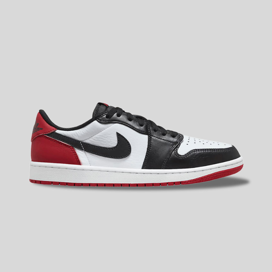 Jordan 1 Retro Low OG Black Toe (2023)